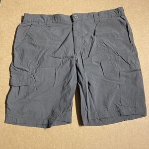 Columbia Grey Cargo Shorts 100% Cotton Men's Size 40 Outdoors Everyday Casual